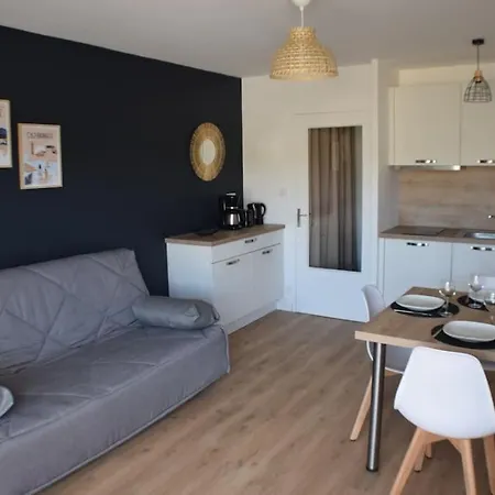 Appt Perros Guirec Sur Plage Trestraou Et Cote Granit Rose Exterior photo